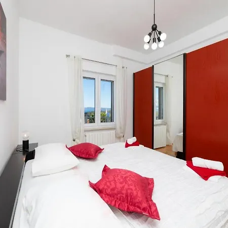Andro - Three Bedroom With Terrace And Sea View *