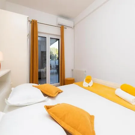 Andro - Three Bedroom With Terrace And Sea View *