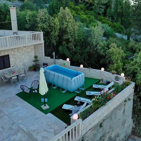 Andro - Three Bedroom With Terrace And Sea View Selca (Brac)